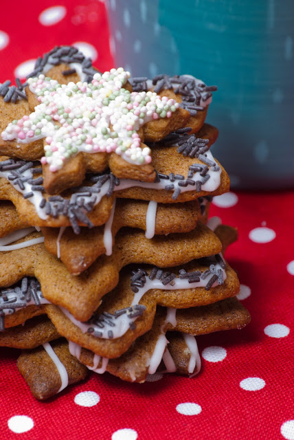 Piparkakut - Gingerbread Cookies