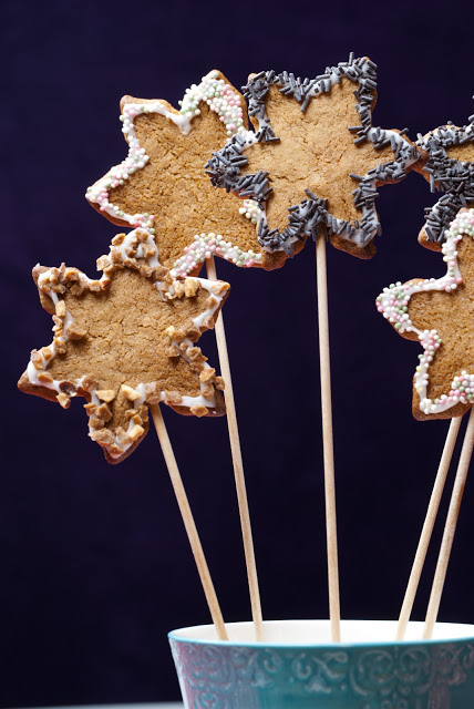 Piparkakut - Gingerbread Cookies