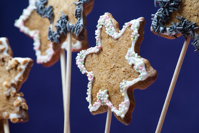 Piparkakut - Gingerbread Cookies