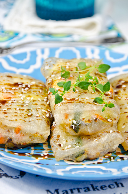 Vegetable rolls with sugar cane honey