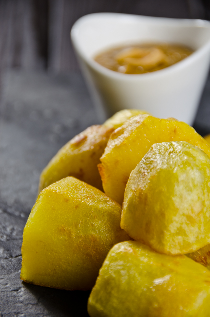 Potatoes with pine nut mojo